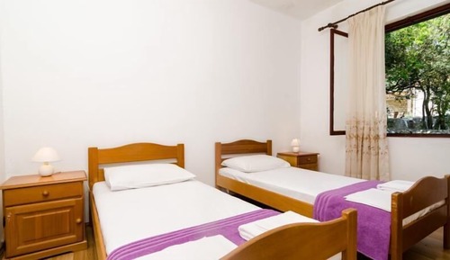 Apartment, 5 Bedrooms, Terrace