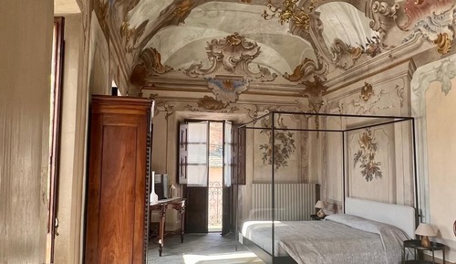 Traditional Studio Suite