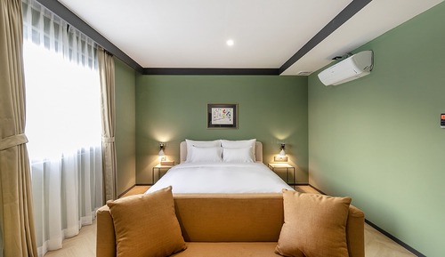 VIP Room with Airdresser