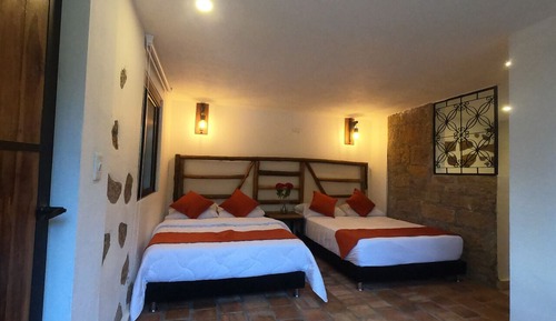 La Fuente Vista a la Piscina