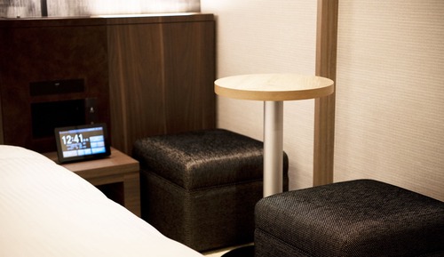 Corner Triple Room