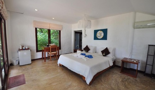 Lazy Bungalow