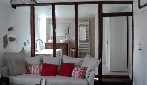 Double Room (Baigura)