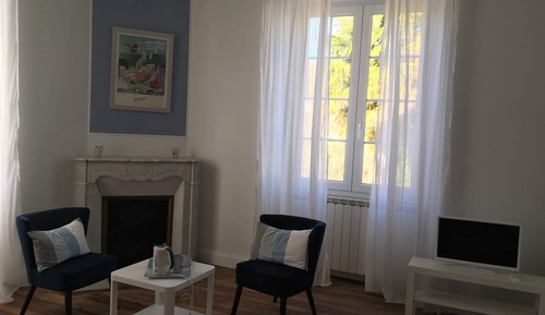 Double Room (Ursuya)