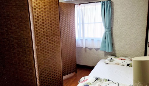 Women's Dormitory Single Bed (Women Only)
