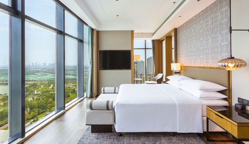 Executive Studio, 1 King Bed