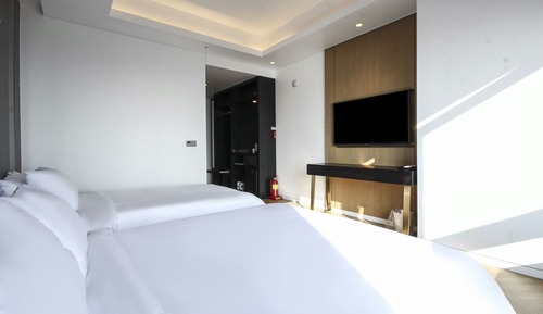 Deluxe Twin Room, Ocean View (Breakfast Not Available on Sun)