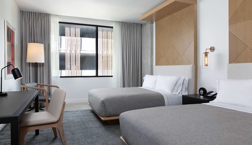 Room, 2 Queen Beds, Accessible (Roll-In Shower)