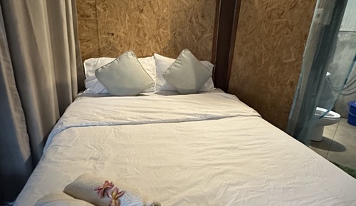 Tent for 2 Adults with AC