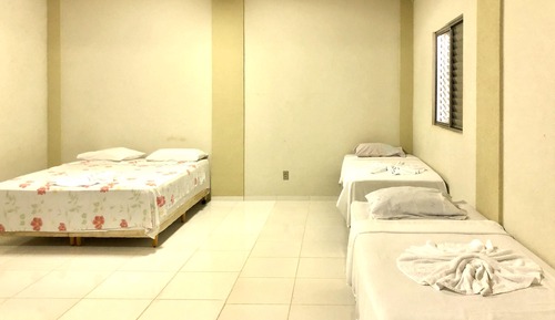 Family Room, Multiple Beds