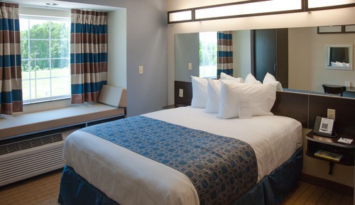Standard Single Room, 1 Queen Bed, Accessible