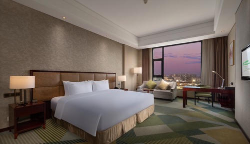Premium Room, 1 King Bed