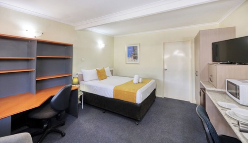 Executive Queen Room