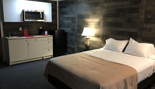 Classic Studio, 2 Queen Beds