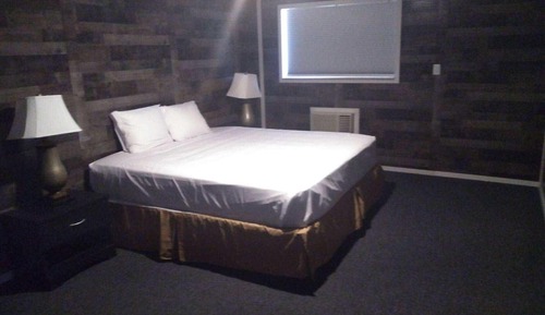 Deluxe Room, 1 King Bed with Sofa bed