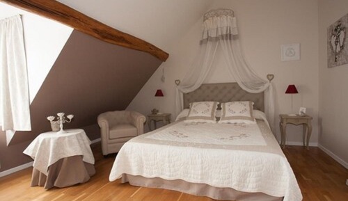 Double Room (Poussieres d'anges)