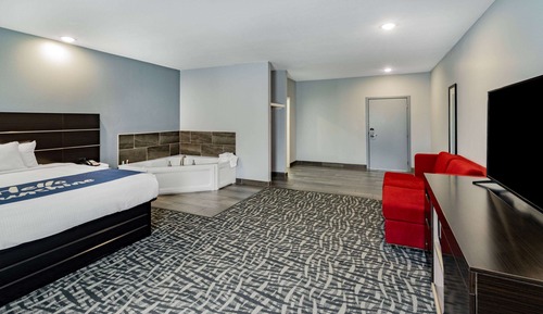 Deluxe Suite, 1 King Bed, Non Smoking