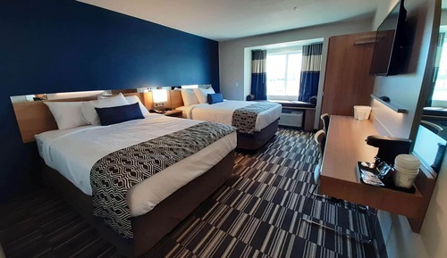 Room, 2 Queen Beds, Non Smoking (West View)