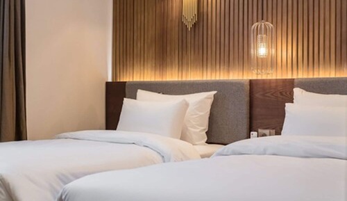 [BBQ PKG for 2][2 Highballs+Snack] Standard Twin Room