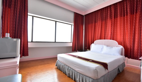 Business Double Room (Business Deluxe Double)