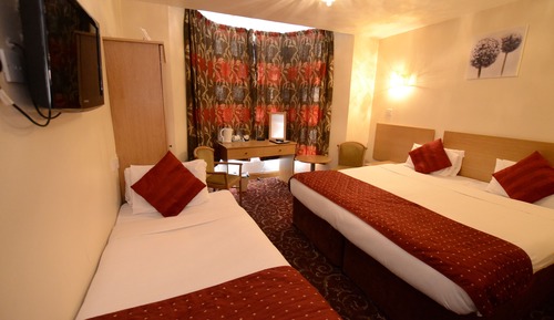 Triple Room