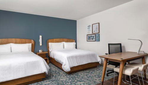 Studio, Multiple Beds (Mobility/Hearing Access, Roll-In Shwr)