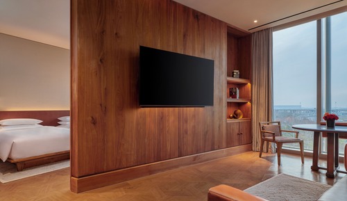 Deluxe Suite