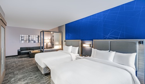 Suite, 2 Queen Beds (Mobility/Hearing Accessible, Tub)