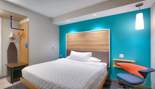 Room, 1 King Bed, Accessible, Bathtub