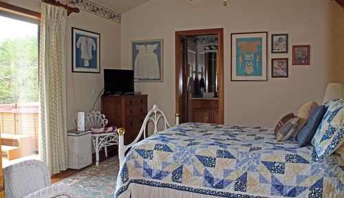 Room, 1 Queen Bed, Hot Tub (Ashley)