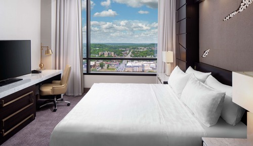 Presidential Suite, Accessible (Hearing)