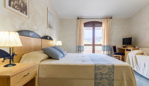 Comfort Triple Room, Balcony, Mountain View