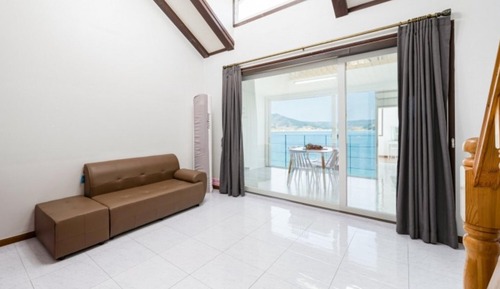 Room (Amor (Ocean View Duplex))