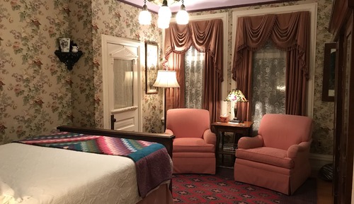 Standard Room, 1 Queen Bed, Garden View