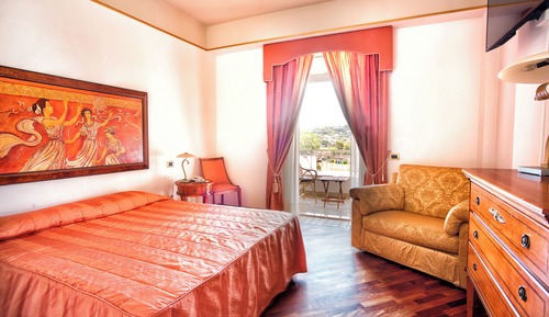 Superior Triple Room