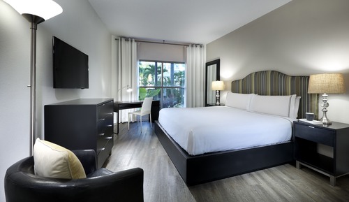 One Bedroom Suite, Accessible