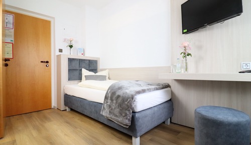 Economy Single Room