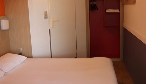 Standard Room, Multiple Beds (1 Double and 1 Single bed)