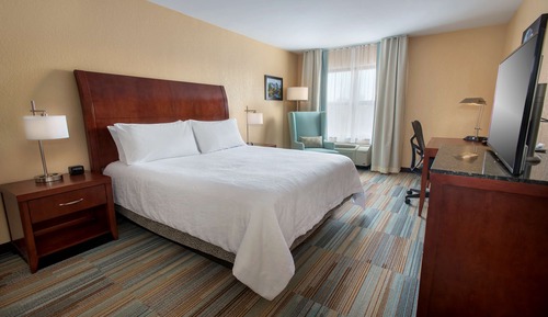 Junior Suite, 1 King Bed with Sofa bed