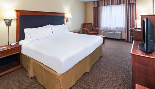 Standard Room, 1 King Bed, Accessible (Mobility, Accessible Tub)