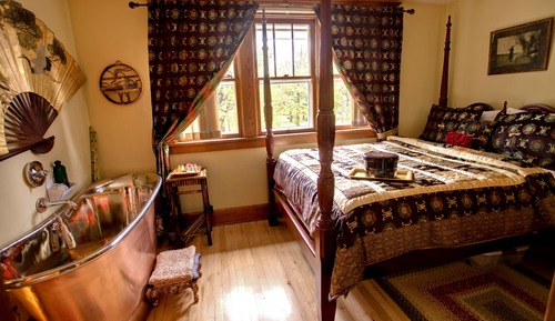 Room, 1 Queen Bed, Non Smoking (Love at First Site)