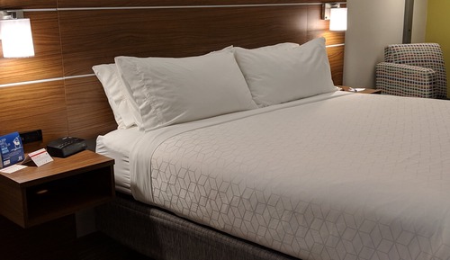 Standard Room, 1 King Bed (Extra Floor Space)