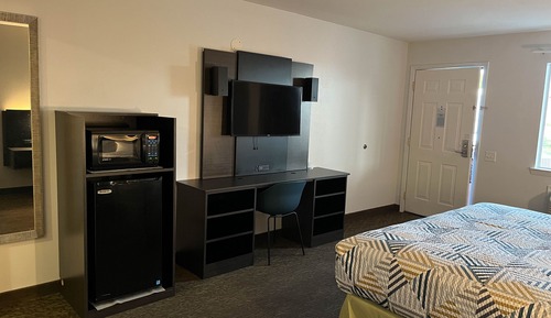 Deluxe Room, 1 King Bed, Non Smoking