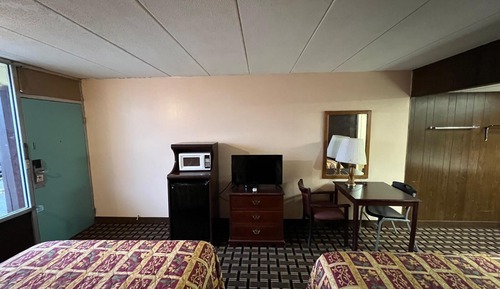 Standard Room, 2 Queen Beds, Smoking