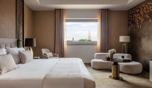 Premium Room