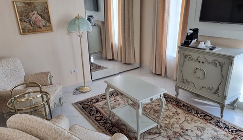 Standard Suite