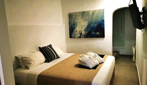Compact Two-Bedroom Suite (Seasonal Hot Tub)