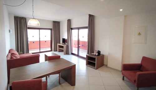 Family Suite (3 adultos)