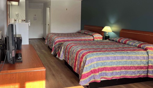 Standard Room, 2 Queen Beds, Non Smoking, Refrigerator & Microwave