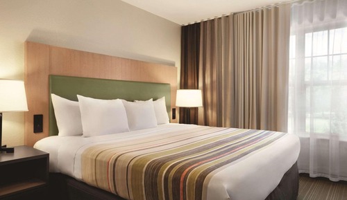 Suite, 1 King Bed, Non Smoking